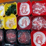 เมนูของร้าน ลงหม้อสุกี้ ลำลูกกา