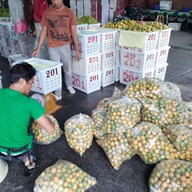 ณุ น้ำส้มคั้นสดพรีเมี่ยม100%น้ำผลไม้ปั่นสมูทตี้สาขาตลาดคู่สร้าง สาขาตลาดคู่สร้าง