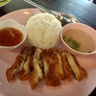 ก๋วยเตี๋ยวเรือป้าทองคำ สะพานใหม่