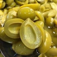 สามใบเถา ผลไม้แช่อิ่ม วิหารหลวงพ่อพระมงคลบ่พิตร