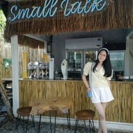 บรรยากาศ Small Talk Cafe & Hangout