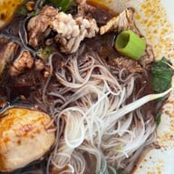 เตี๋ยวเรือยุดยา สาขา1 คลองหลวง สาขา 1