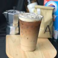 NoirNoir นัวนัว สุทธิสาร