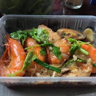 เมนูของร้าน เจ้ปุ้มปลาทูแม่กลอง 100% ตลาดเทศบาลเมืองชุมพร