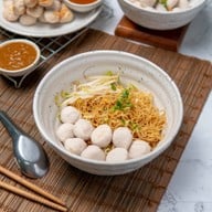 เมนูของร้าน ลูกชิ้นน้ำใสนายแดง ถนนพระราม6 ซอย30 หน้าสำนักงบ Aree Garden