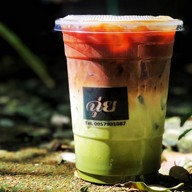 ฉุ่ย Coffee & Bakery