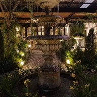 บรรยากาศ Lemongrass Kitchen & Garden