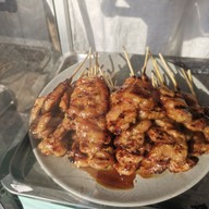 111ก๋วยเตี๋ยวคั่วไก่ หมู่บ้านศรีเพชร ซ.27