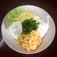 ร้านอาหารบ้านหนุ่ม