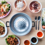 แฝดหมูจุ่ม&หมูกะทะ อาหารตามสั่ง