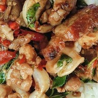 ครัวคุณนันท์อาหารตามสั่ง-ลาบน้ำตก