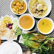 ร้านขนมจีนป้าทัย