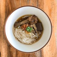 ก๋วยเตี๋ยวเป็ดตุ๋น เจ้าเก่าหนองมน
