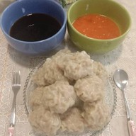 ก๋วยเตี๋ยวแห้งโบราณ/ขนมจีบต้มธันยรัตน์