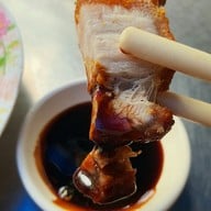 เมนูของร้าน นกยูง เกาเหลาเลือดหมู ก๋วยจั๊บน้ำใส