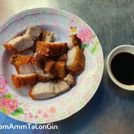 เมนูของร้าน นกยูง เกาเหลาเลือดหมู ก๋วยจั๊บน้ำใส