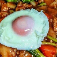 ร้านตัวดำ เชฟทรงโจร รัตนาธิเบศร์