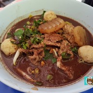 ก๋วยเตี๋ยวน้ำตกหมู (ก๋วยเตี๋ยวคากิ)