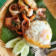 กะเพราเตะปาก