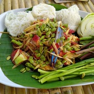 กะเพราเตะปาก