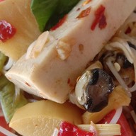 ร้านส้มตำครกหิน