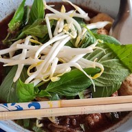 ก๋วยเตี๋ยวน้ำตกหมู (ก๋วยเตี๋ยวคากิ)