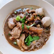 ช.ช้าง ก๋วยเตี๋ยวเรืออยุธยา สาขา วัดโบสถ์ดอนพรหม