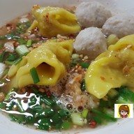 เกี๊ยวยักษ์น้ำแซ่บป้าภาซอย 7