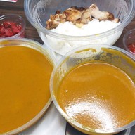 เฟรดดี้ ข้าวแกงกะหรี่ (Freddie RiceCurry) สาขาอโศก