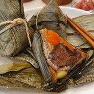 บ๊ะจ่าง กุยช่าย อาม่าตลาดพลู by MA