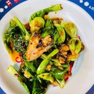 ไก่ย่าง+หมูย่าง+ใส้กรอกอีสาน บางคล้า