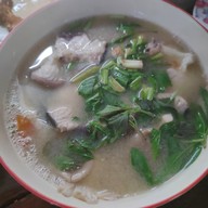 เมนูของร้าน เจ๊ต้อม อาหารป่า ปลาแม่น้ำ