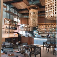 หน้าร้าน Made in Italy (เมดอินอิตาลี) -