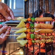 NN บาร์บีคิว & ปอเปี๊ยะ ตลาดนัด  ICHIBA STATION