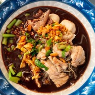 เมนูของร้าน กะเพราหลังบ้าน มหาสารคาม