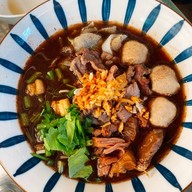 กะเพราหลังบ้าน มหาสารคาม