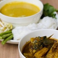 ไข่ข้นปู/ข้าวผัดปู/เมนูปูร้านอาอ้อ เลี่ยงเมืองปากเกร็ด