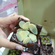 SUNNY BROWNIE 🌞 (ซันนี่บราวนี่)