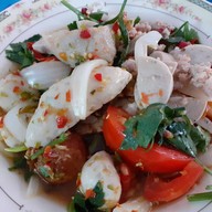 เมนูของร้าน เจียงลูกชิ้นปลา ปตท. แพรกษา