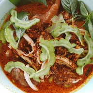 ก๋วยเตี๋ยวไก่มะระ ตายงค์ คลอง 1 ธัญบุรี