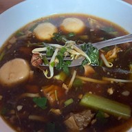 ร้านก๋วยเตี๋ยวไก่แซ่บ  &  หมูตุ๋น  พหลโยธิน53 พหลโยธิน 53