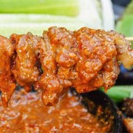 หมูปลาร้า 🐷อ้อมใหญ่ ส้มตำ ยำ แซ่บ 🌶🥒 อ้อมใหญ่