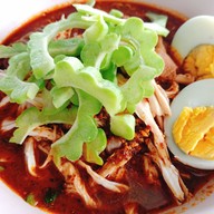 ก๋วยเตี๋ยวไก่มะระ ตายงค์ คลอง 1 ธัญบุรี