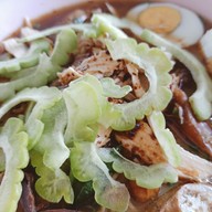 ก๋วยเตี๋ยวไก่มะระ ตายงค์ คลอง 1 ธัญบุรี