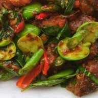 ข้าวมันไก่แม่อีพลอย ถนนเลียบทางรถไฟบางขุนนนท์