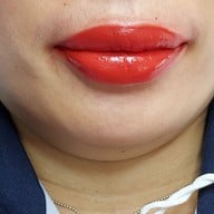 ส้มโอคิ้วสวย