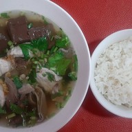 หน้าร้าน ชิมเพลินต้มเลือดหมู