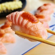 เมนูของร้าน Fin Sushi เมญ่า