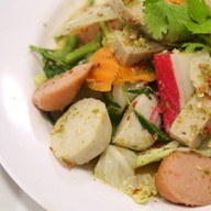 ข้าวแกงแม่รัตน์ ณ เอื้อ