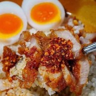 หมูทอดป้าตุ๊ก คลองสอง